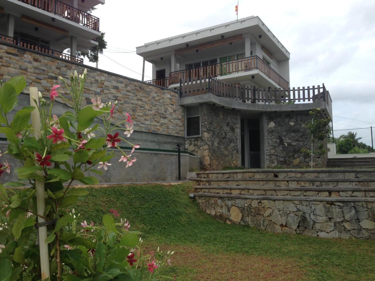 Lotus Villa Holiday Resort Matara Dış mekan fotoğraf